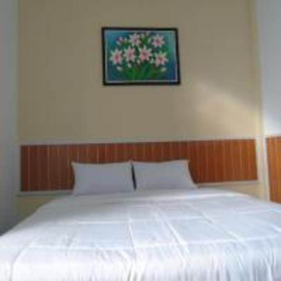 Hotel Permata Zamrud Чиребон Экстерьер фото
