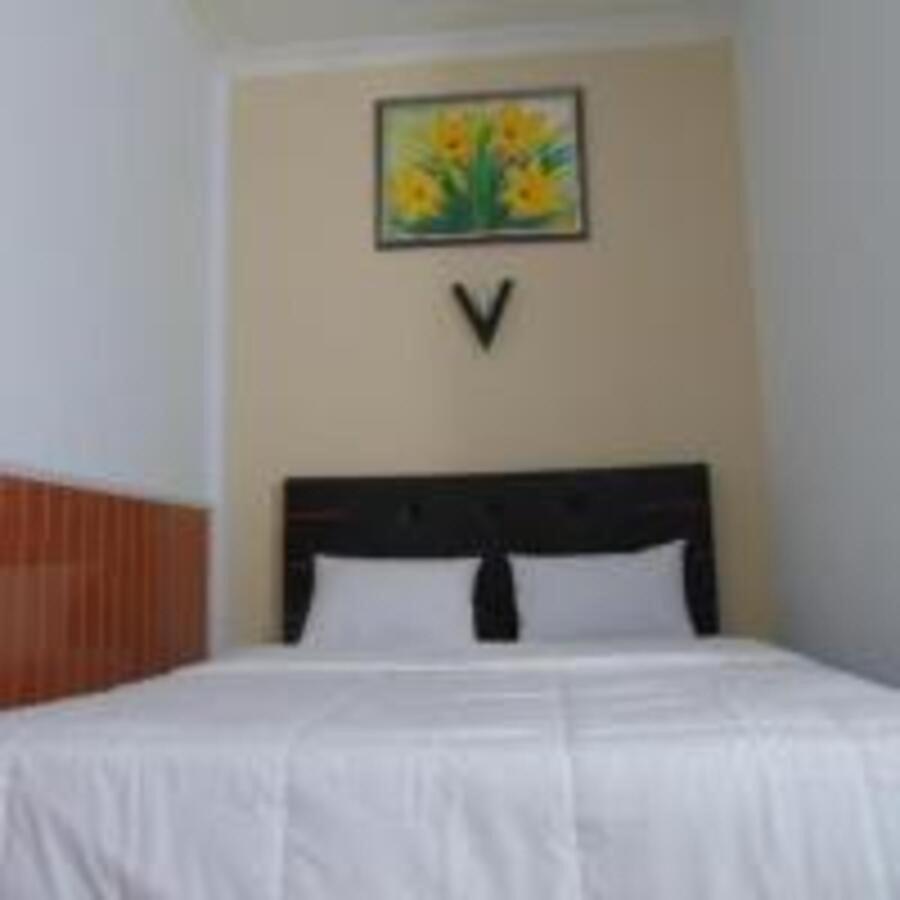Hotel Permata Zamrud Чиребон Экстерьер фото